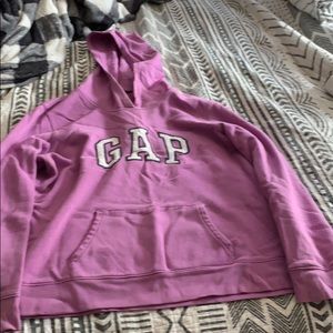 Gap women’s purple hoodie large